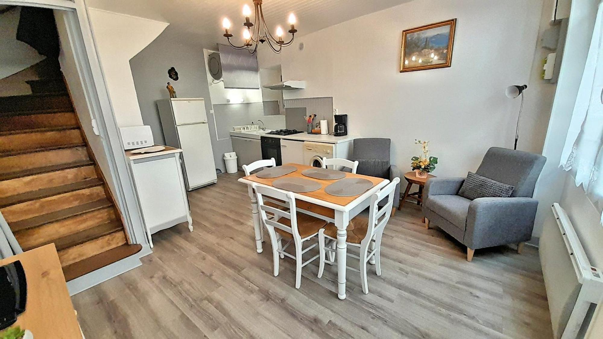 Ferienwohnung L'Oustalou - Gite Entre Lot Et Truyere Entraygues-sur-Truyère Exterior foto